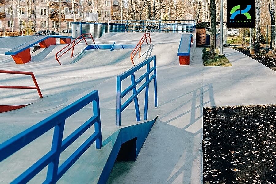 Skhodnya skatepark